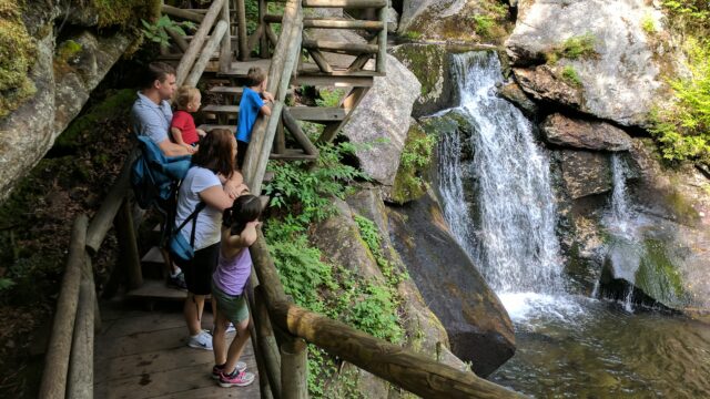 Lost River Gorge Paradise Falls Family