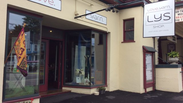 Love Yarn Shop strorefront